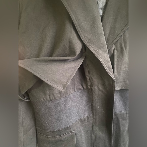 New Alo Yoga Formation Trench Coat Black - Picture 6 of 15